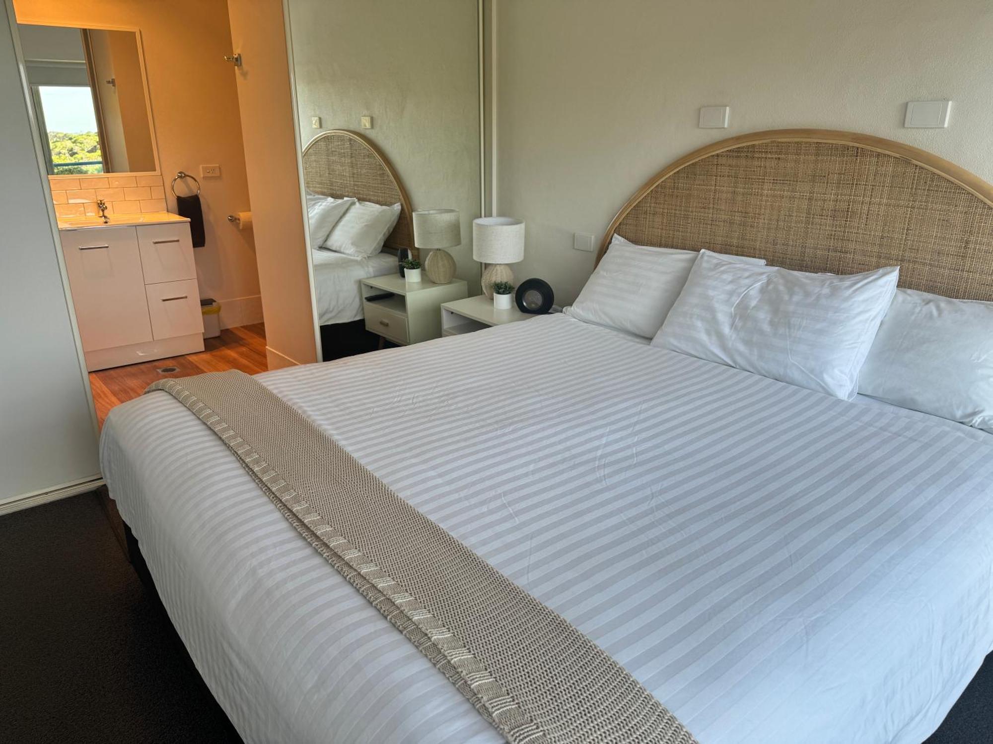 Bluewater Apartments Меримбула Екстериор снимка